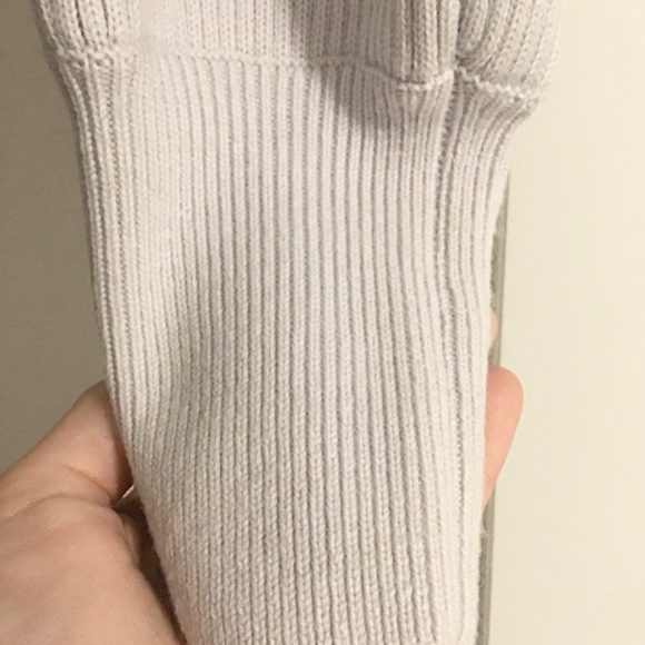 Like New Aritzia Wilfred Rebecca wool turtleneck sweater size small - Picture 3 of 4